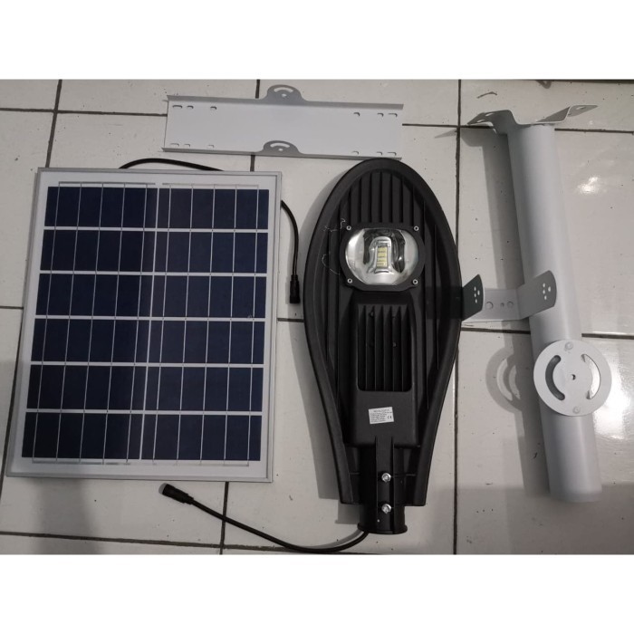 ✅Original Lampu Jalan Pju Cobra Solar Panel Solar Cell Led 50W Limited