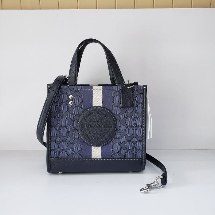 ✅New Ready Coach C8417. Sig Jac Dmpsy Tote 22. Canvas/Leather. Denim Limited