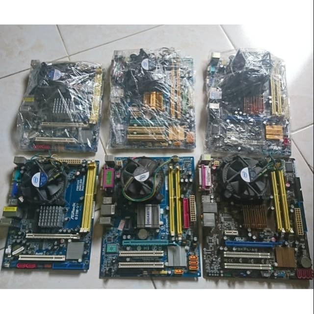 HWS20 - Mobo g31 ddr2 plus prosesor dan ram