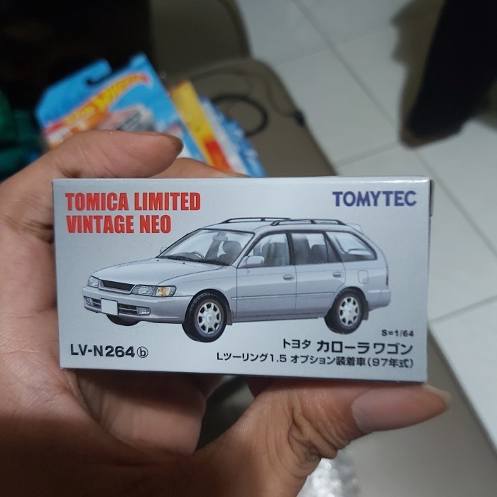 [Original] Tomica Limited Vintage Neo Lv-N264B Toyota Corolla Wagon L Limited
