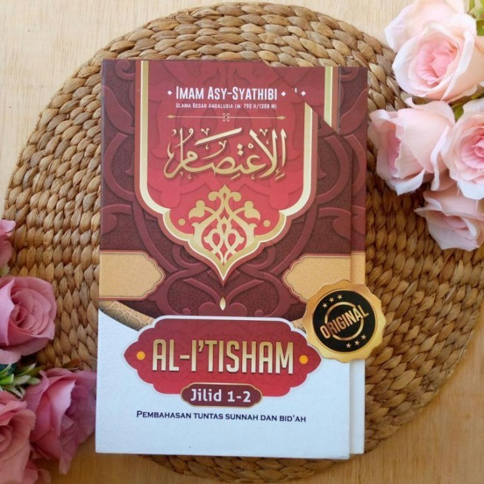 

[Baru] Al-I'Tisham Pembahasan Tuntas Sunnah Dan Bid'Ah 2Jilid Terbaru