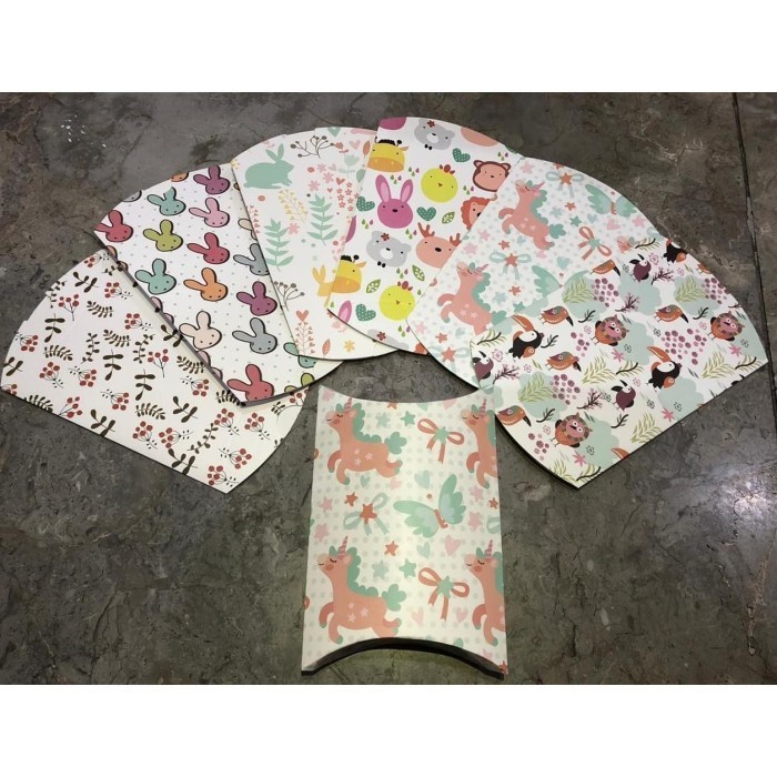 

Pillow Gift Box / Kotak Box Hadiah Kado Souvenir Pesta (B1401)