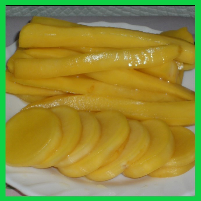 

Danmuji Acar Lobak Kuning Panjang Kimbab Gimbab 1Kg