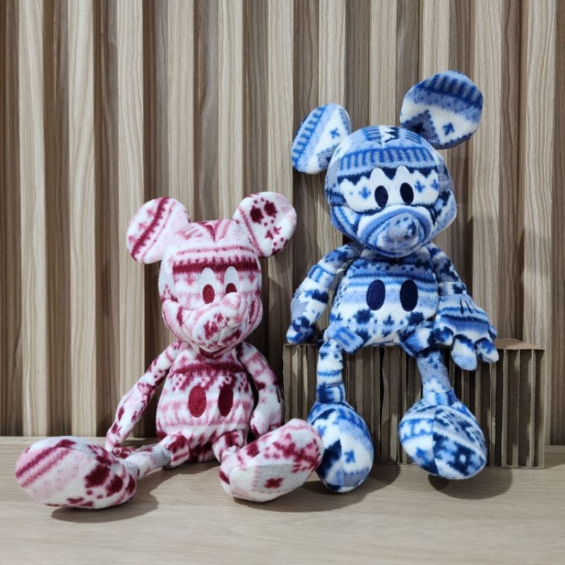BONEKA MICKEY MOUSE X UNIQLO