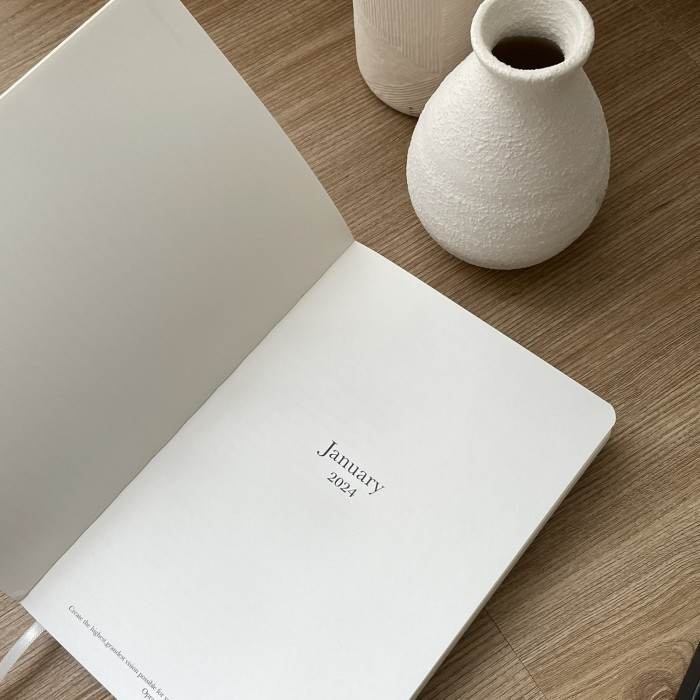 

2024 Planner Softcover -fo2