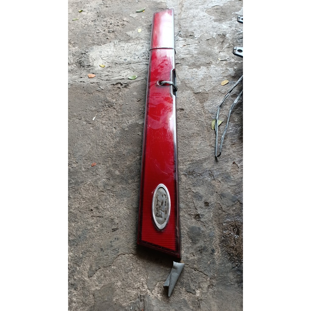 Stoplamp reflektor bagasi ford laser champ original