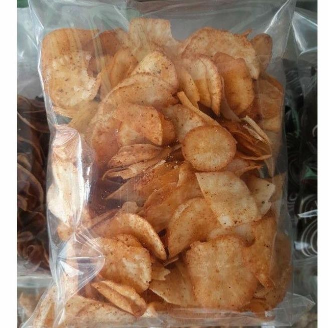 

Cuci Gudang Kripik Singkong Lada Pedas Asin 250gr /Keripik Singkong Renyah Camilan Snack Kiloan/AGEN SNACK