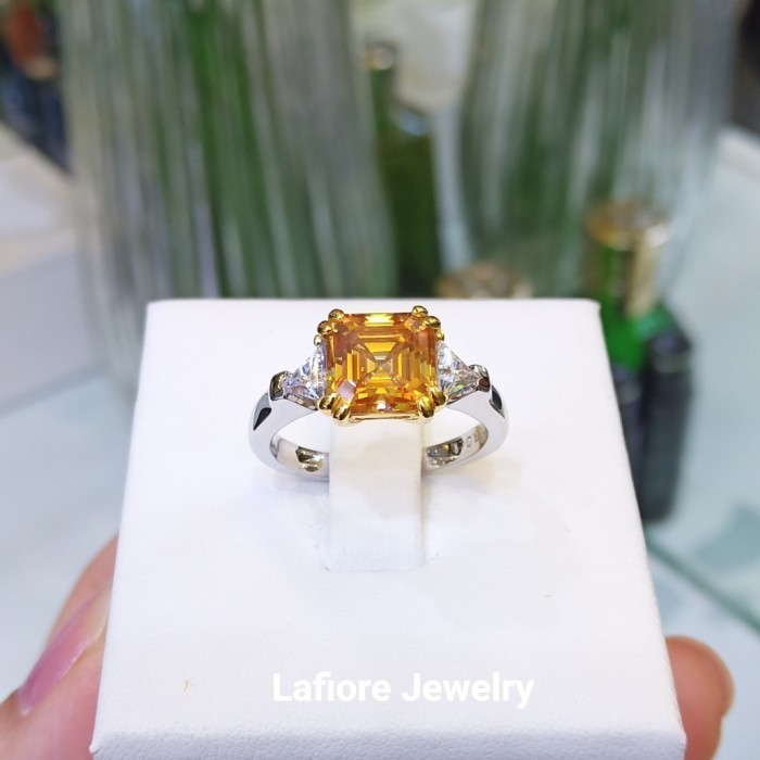 YELLOW MOISSANITE RING. ASSCHER CUT 3 CT MOISSANITE