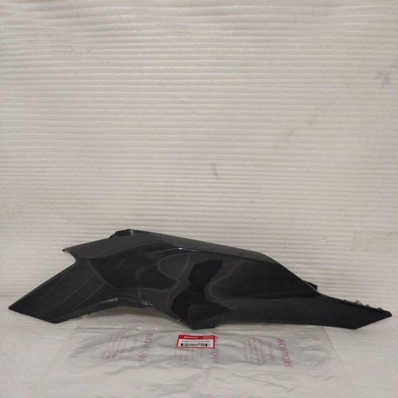 Cover Body Belakang Kiri Honda Vario 125 ESP 2023 Original K2V