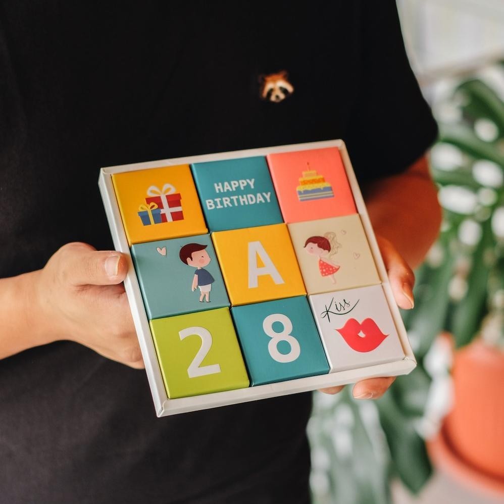 

PROMO MURAH Letter Box - Kado Ulang Tahun Coklat Birthday 3x3