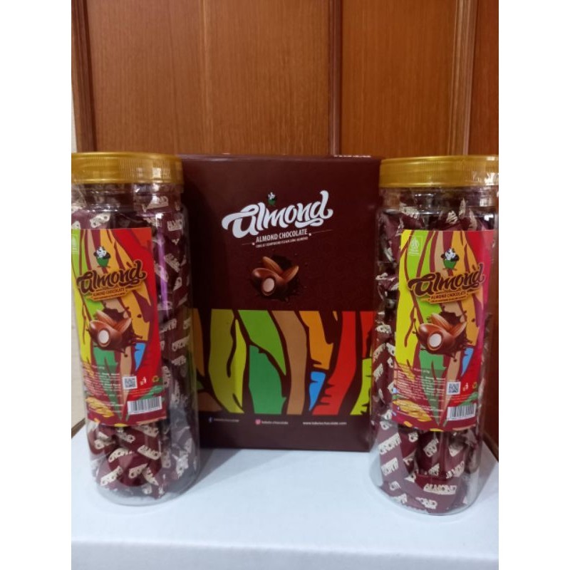 

1 Dus ( 12 kotak ) Almond Twin Tobelo