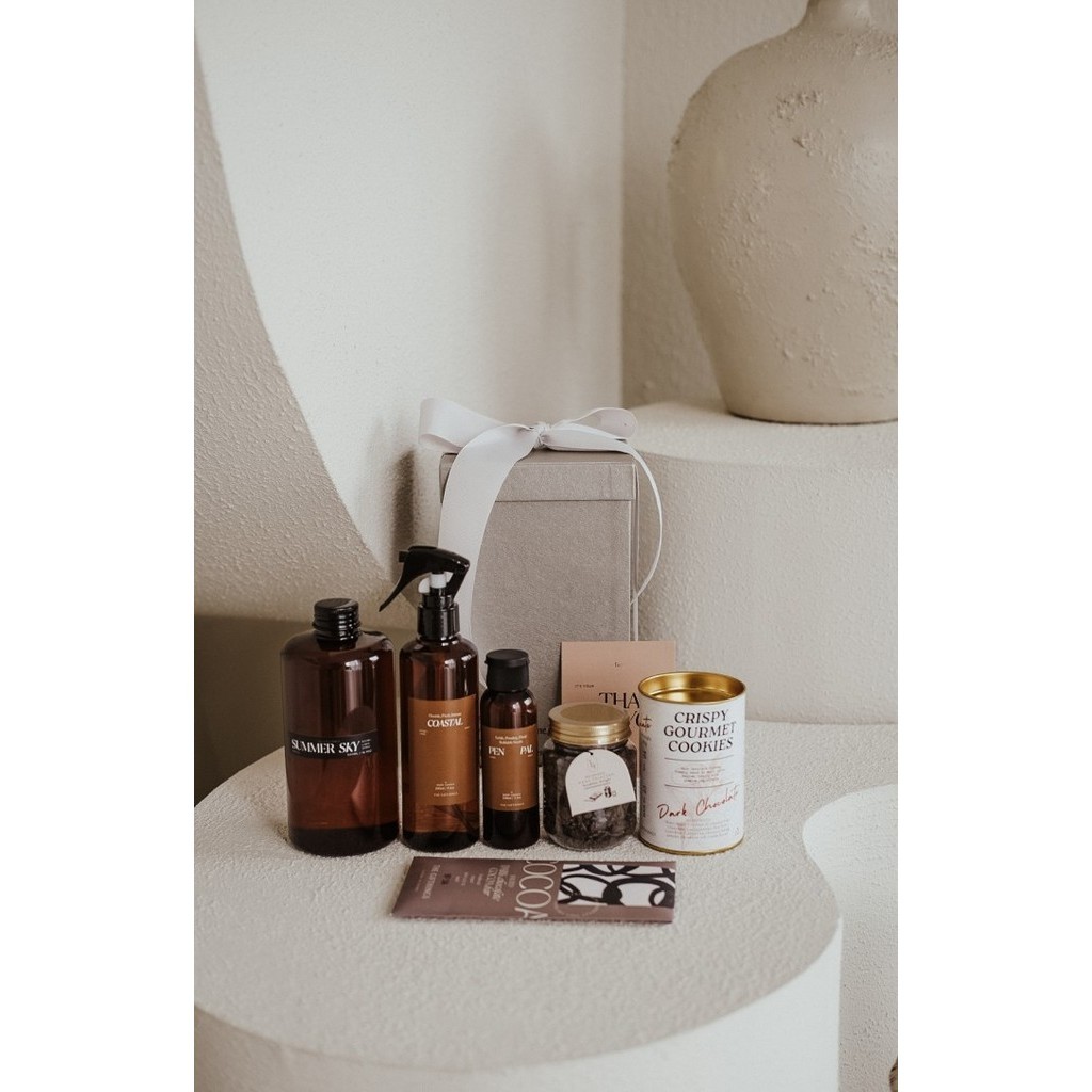 

Ready BERLIN- Thegifthings hampers gift box / hadiah birthday/ kado wedding