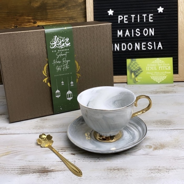 

Ready Paket Hampers Cangkir Keramik Lebaran / Idul Fitri cantik