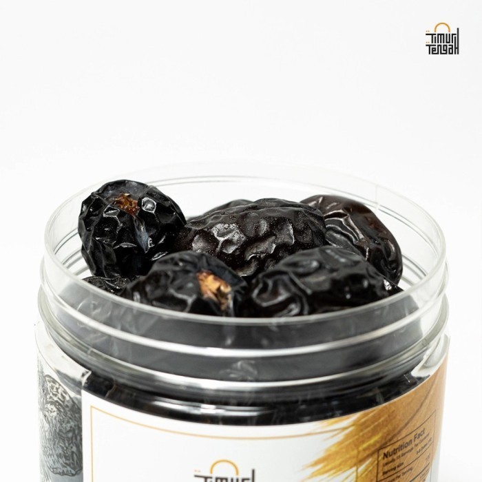 

Kurma - Kurma Ajwa Premium Timur Tengah Asli Madinah High Quality