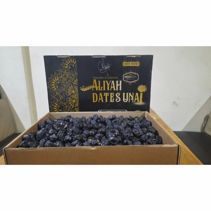 

Kurma - Kurma Ajwa Aliyah Unai Premium 1Kg