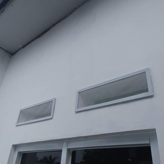 Kawat Nyamuk Kasa Nyamuk Fiber Glas Penutup Lubang Angin Loster