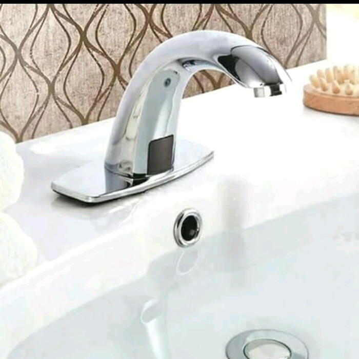 Kran Wastafel Sensor. Kran Cuci Tangan otomatis model Toto