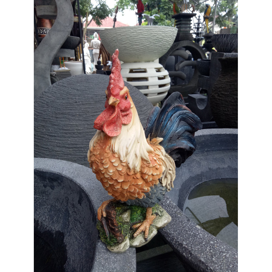 patung ayam jago mini
