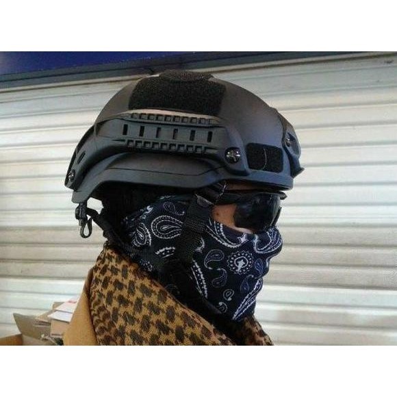 Helm Tactical Gear Pake Kuping Emerson