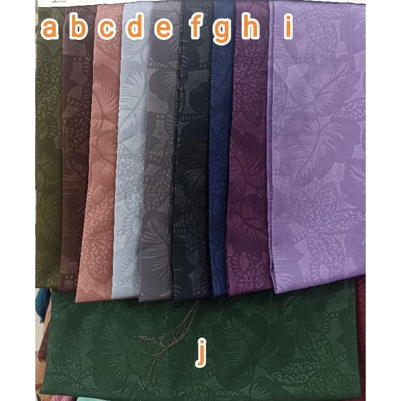 Kain Wolfis/Wolvis/Woolpeach Embos Daun