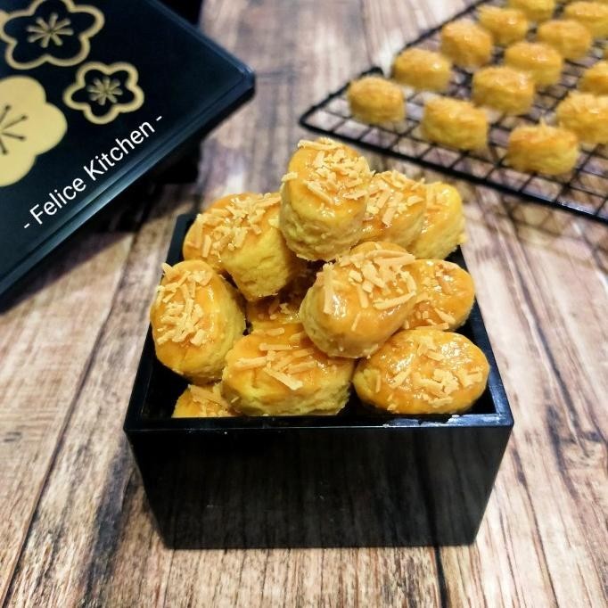 

Golden Cheese Kastengel by Felice Kitchen TB