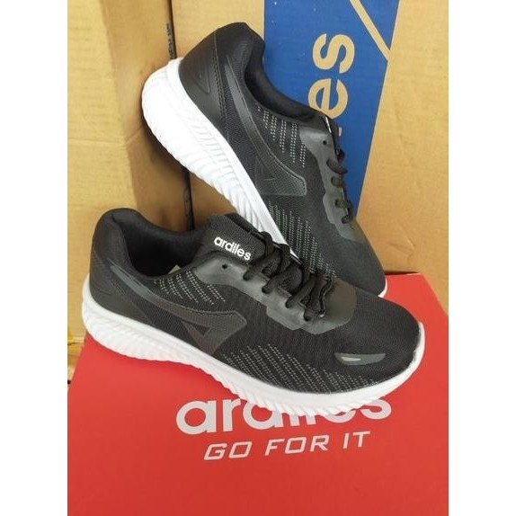 Sepatu Sneakers Pria Ardiles Neoplan Hitam Putih Original Storebihan