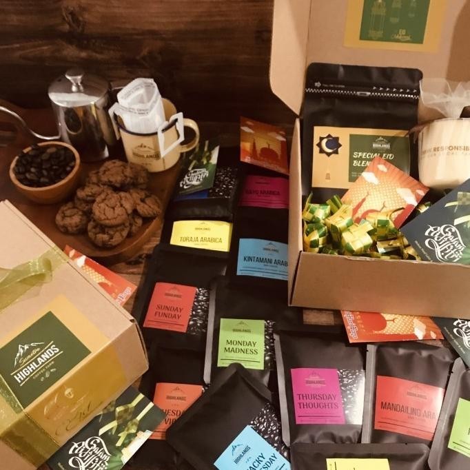

Eksklusif Dan Terbatas!!! Hampers Lebaran Premium, 13 Packs Of Arabica Myrrahlook