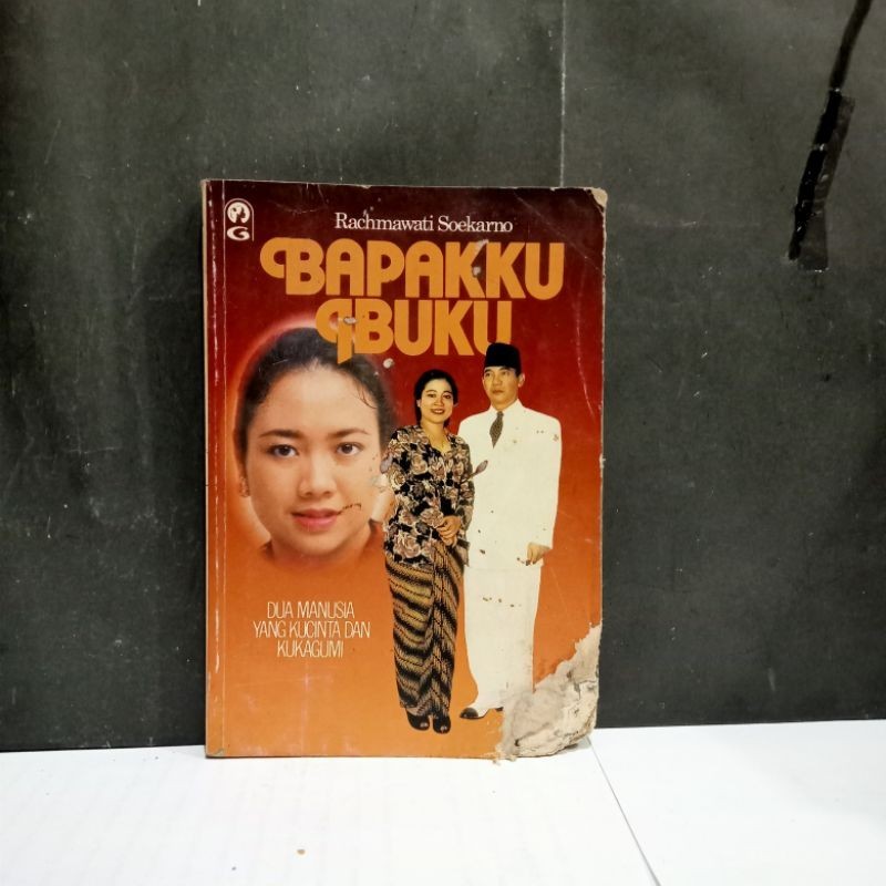 

Buku Bapakku Ibuku - Rachmawati Soekarno