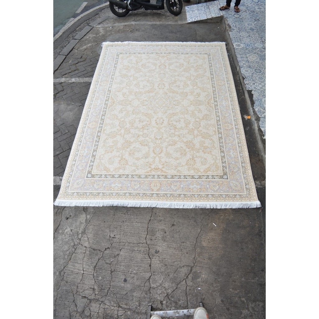 Alit - Karpet Lantai Tebal Premium Iran Avizheh A002 Cream L.Purple 200X300