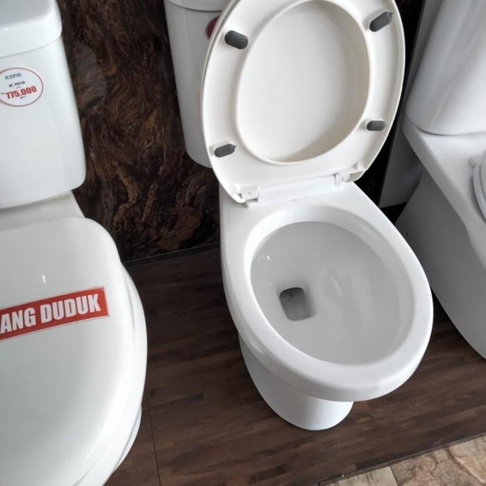 CLOSET DUDUK SIRAM IC695 KLOSET DUDUK TOILET KAMAR MANDI