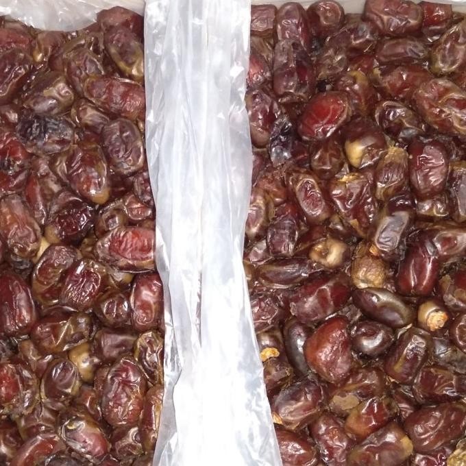 

Kurma Mesir 10 Kg