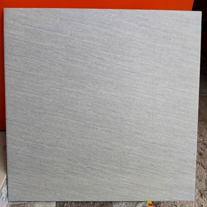 KERAMIK 50X50 ABU TIPE SUGOI / GREY / 50X50 MOTIF GRANIT ABU