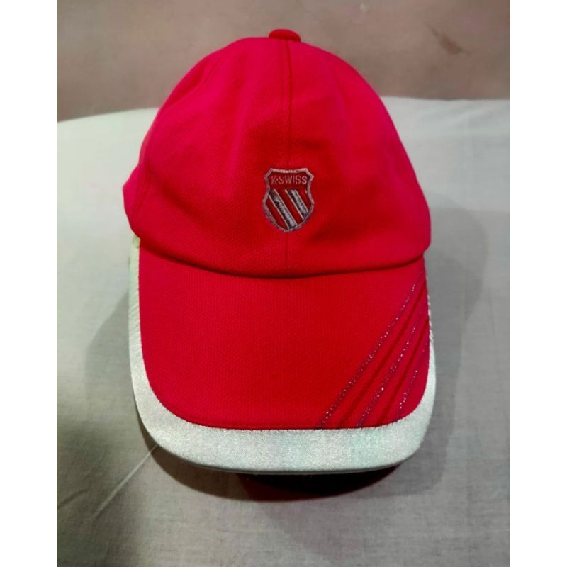 topi K SWISS