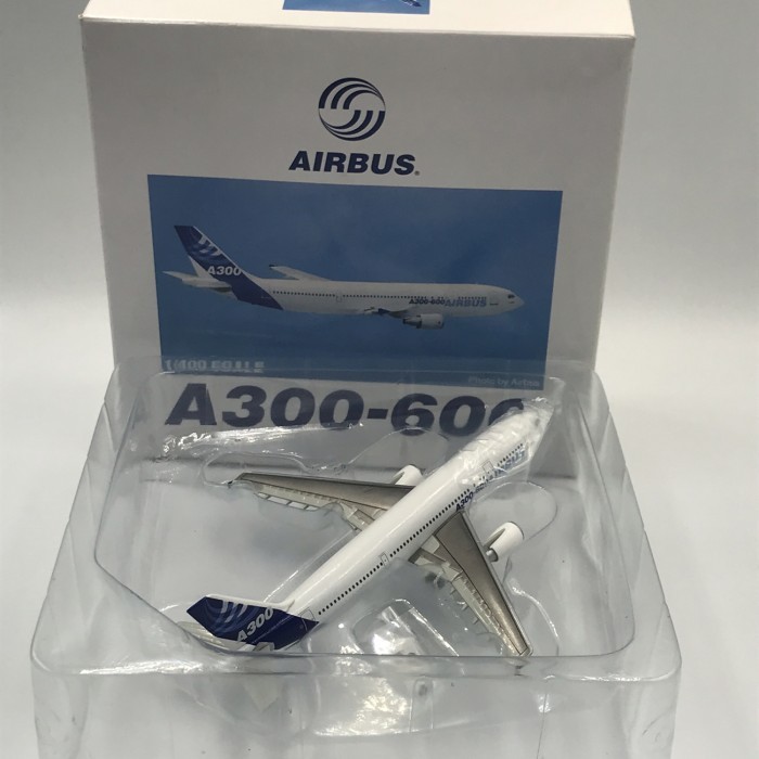 Diecast Pesawat Airbus A300-600 Skala1:400