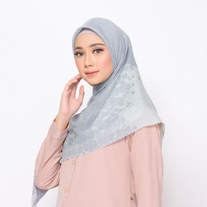 Bia X Cut Meyriska - Istanbul Sea Salt Scarf Kerudung Segi Empat