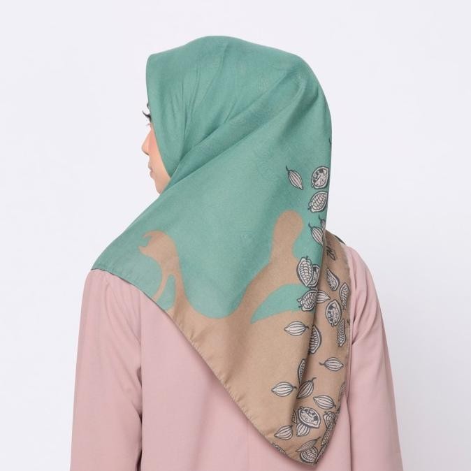Zm Zaskia Mecca - Adonara Green Scraf Kerudung Segi Empat