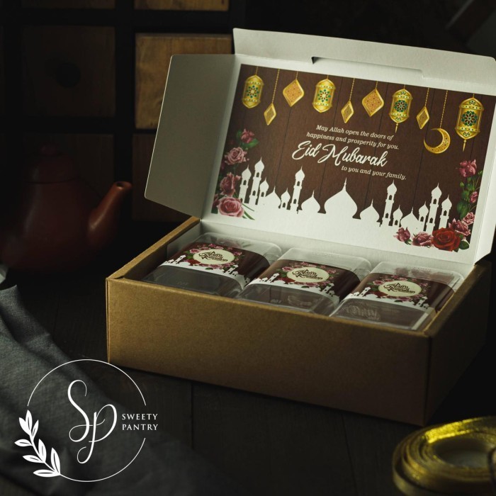 

Tbif Delissa - Box Lebaran / Dus/Packaging / Kemasan Kue Cake Lebaran 061