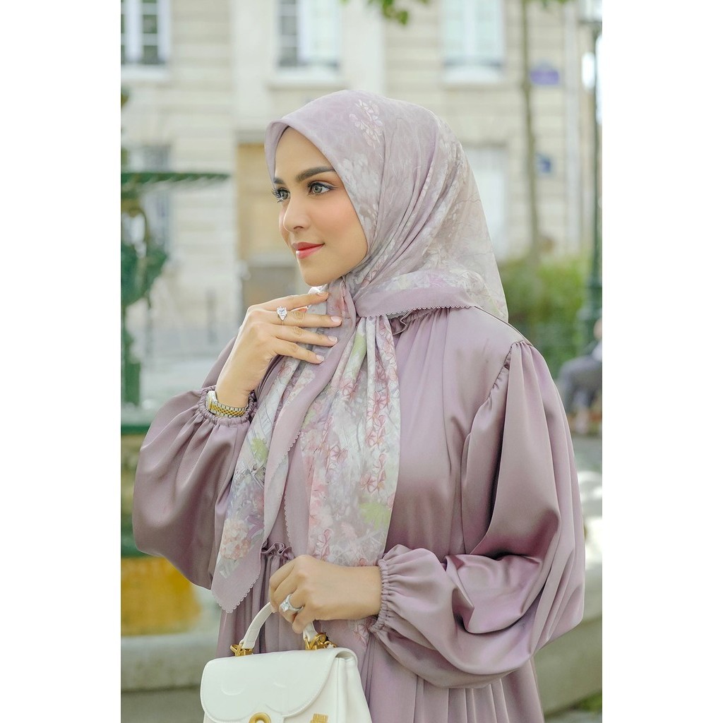 The Parisian Voile Square XL - Bonjour