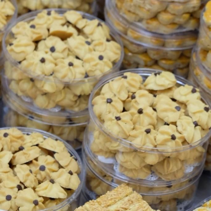 

Dahlia Butter Cookies Semprit Kue Kering Terbaru