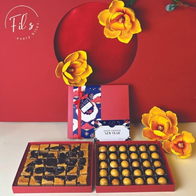 

Paket Lapis Legit / Nastar Premium / Kue Imlek / Hamper CNY