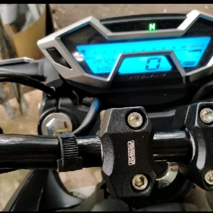 Raiser Riser peninggi stang Protaper Black Series CB150R