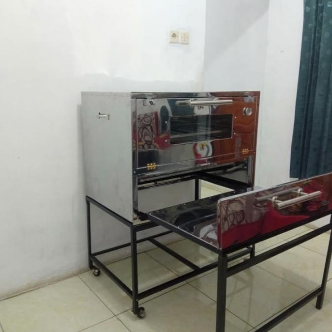 Oven Gas Multifungsi Lapis Legit