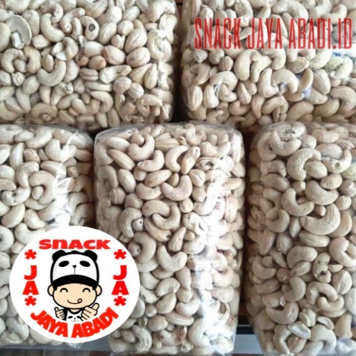 

BERKUALITAS Kacang Mete Mentah / Mede Jumbo Mente 1 Kg