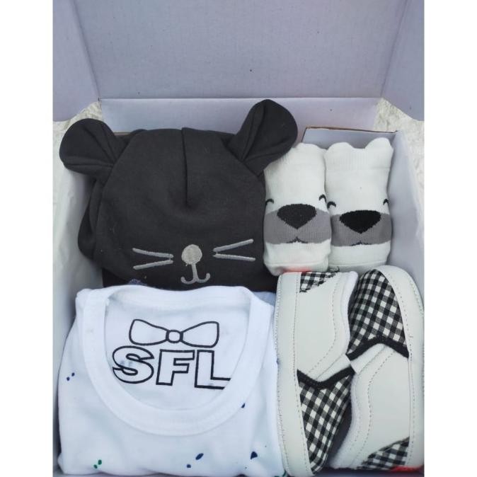 Hampers Bayi Newborn Cowok Kado lahiran anak laki-laki