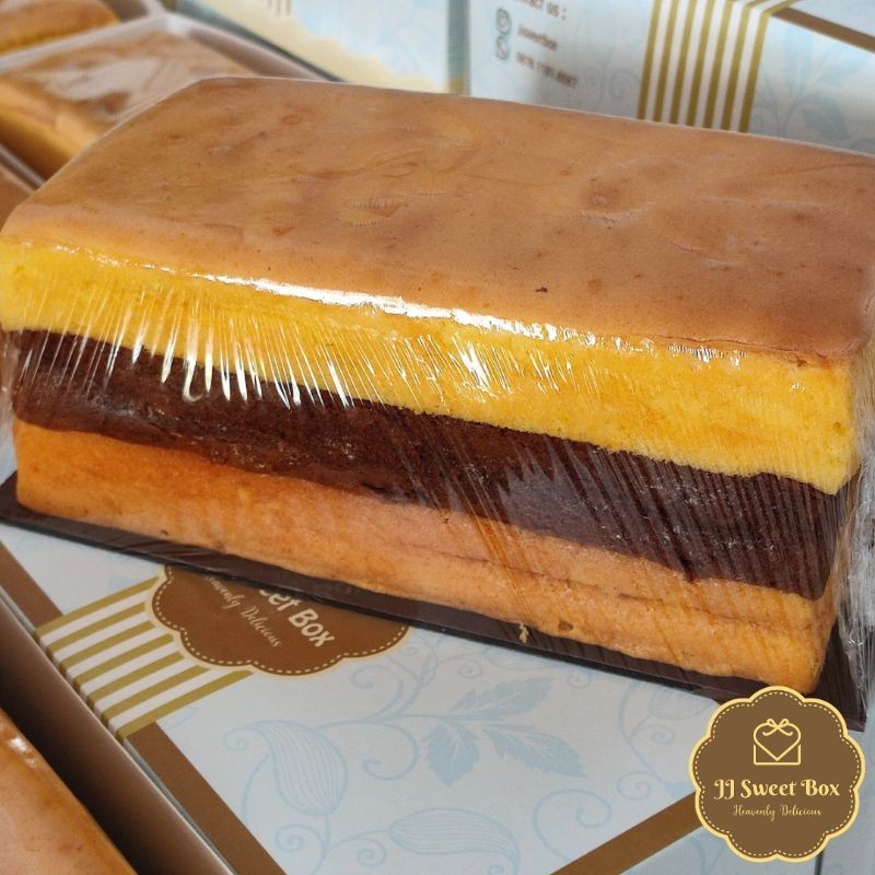 

[jjsweetbox] Lapis Surabaya Premium Full Kuning Telur size half