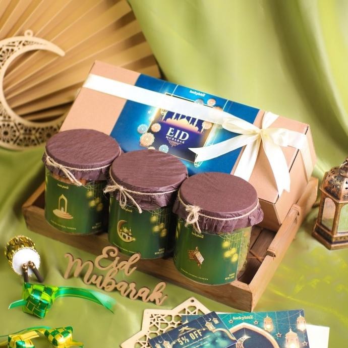 

Big Sale Hampers Lebaran Idul Fitri / Parcel Lebaran (Ramadhan) - Cookies 3 Jar Limited Edition