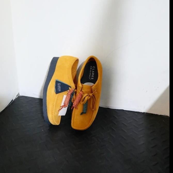 Clarks Wallabee Yellow / Blue Original