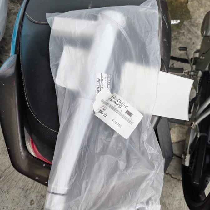 sp_ corong tabung air wiper nissan serena C24