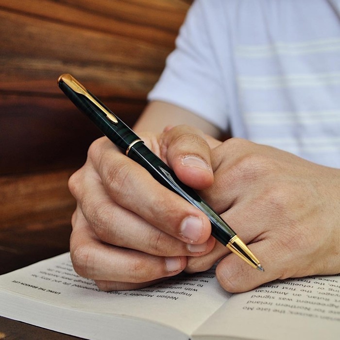 

Parker Sonnet Limited Edition Laque Forest Green Ballpoint