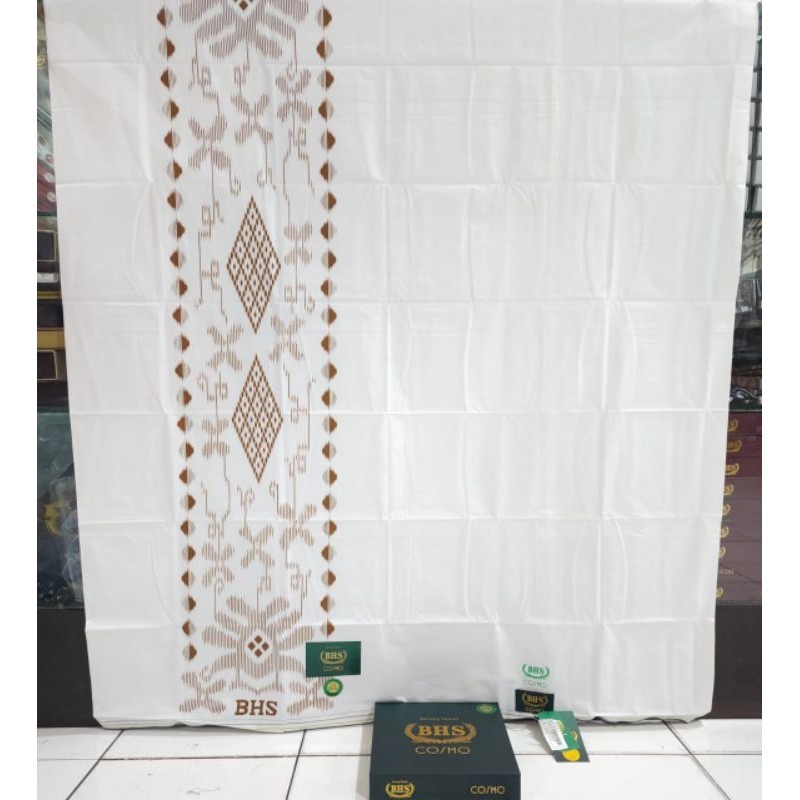 Sarung BHS COSMO Mercerized Motif Hitam Putih Polos GOLD